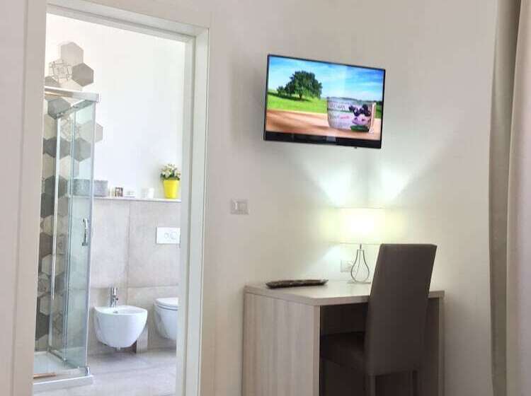 ベッドアンドブレックファースト Angioy 18