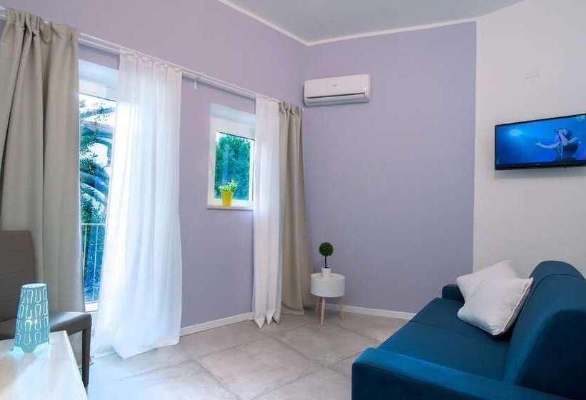 ベッドアンドブレックファースト Angioy 18