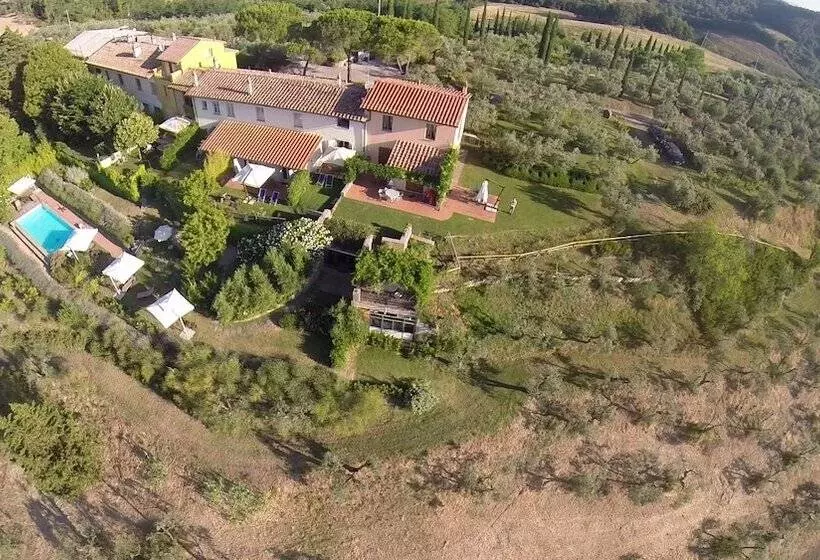 田舎風ホテル La Rocca Di Montalbino
