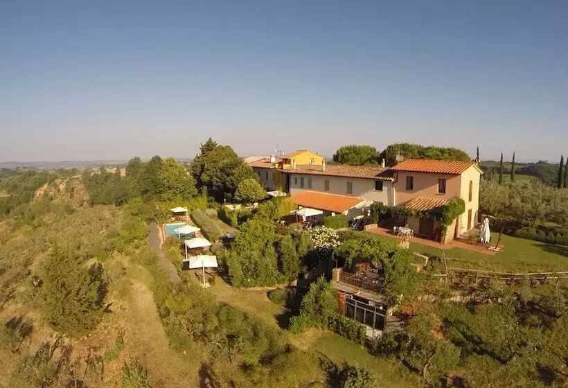 田舎風ホテル La Rocca Di Montalbino