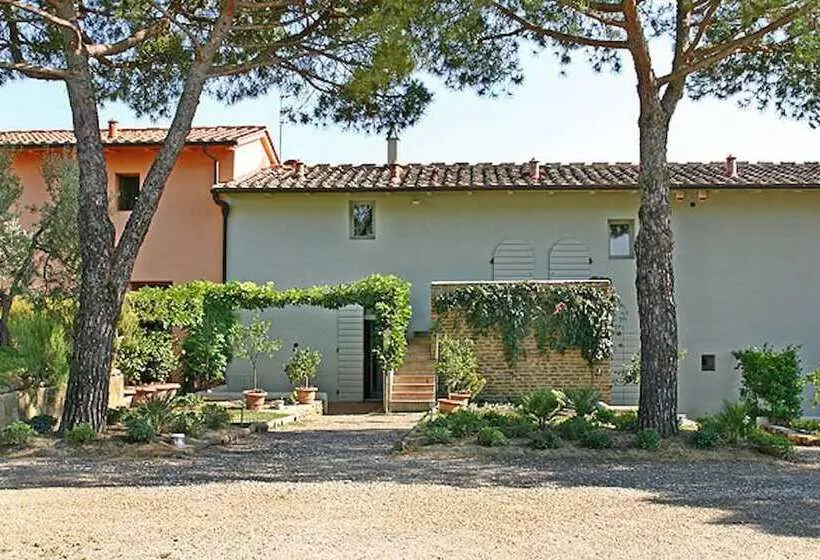 田舎風ホテル La Rocca Di Montalbino