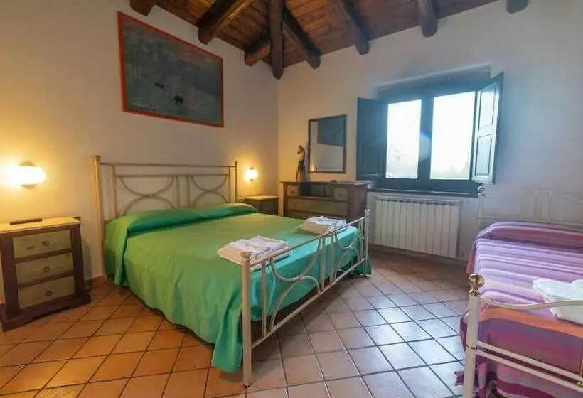 Maaseutuhotelli Pie  D Ulivo