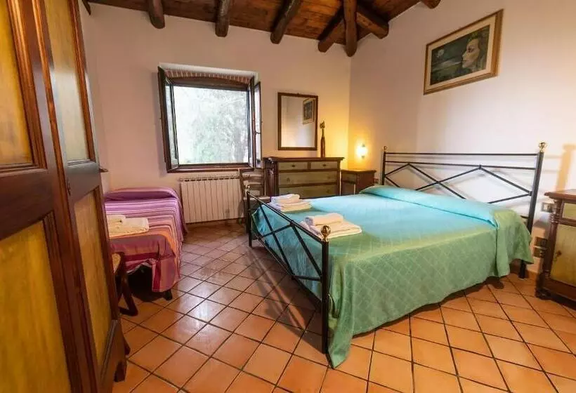 Maaseutuhotelli Pie  D Ulivo