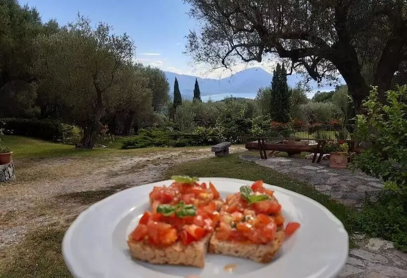 Maaseutuhotelli Pie  D Ulivo