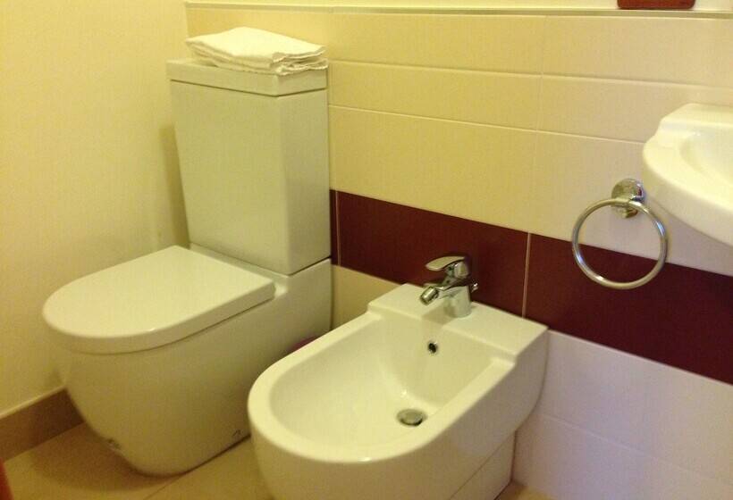 פנסיון Villa La Scogliera