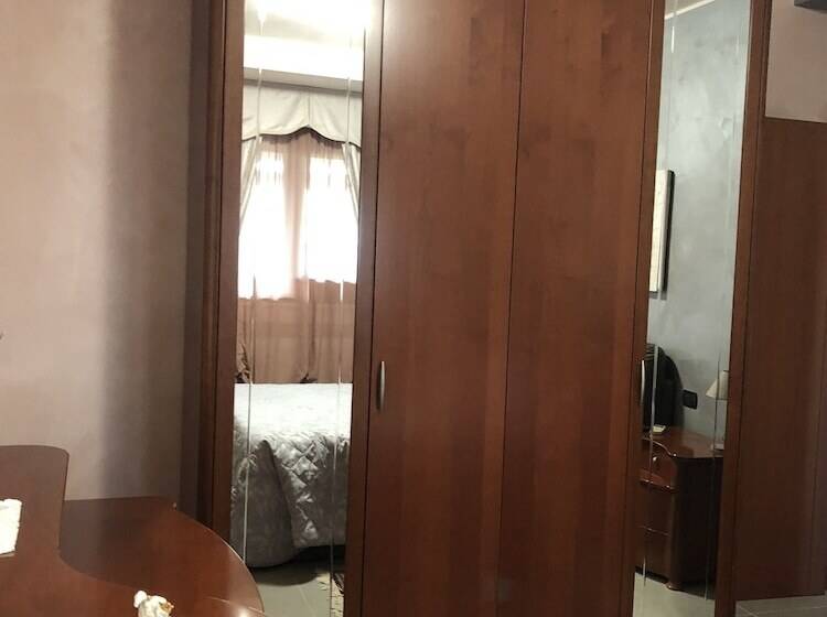 פנסיון Villa La Scogliera