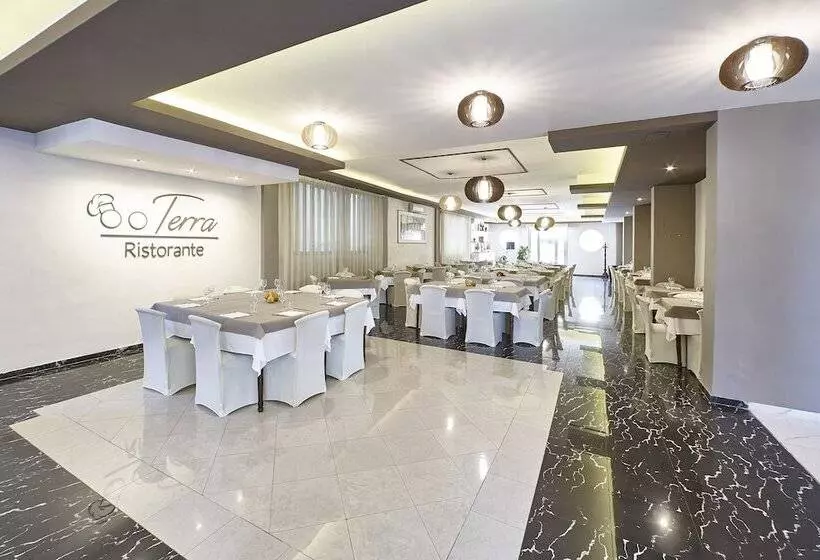 Hotelli Albergo Nuovo Belvedere