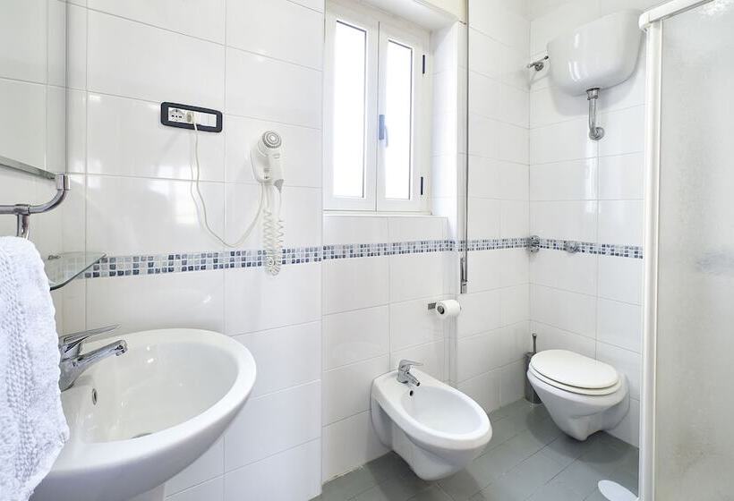 בית מלון כפרי Albergo Nuovo Belvedere