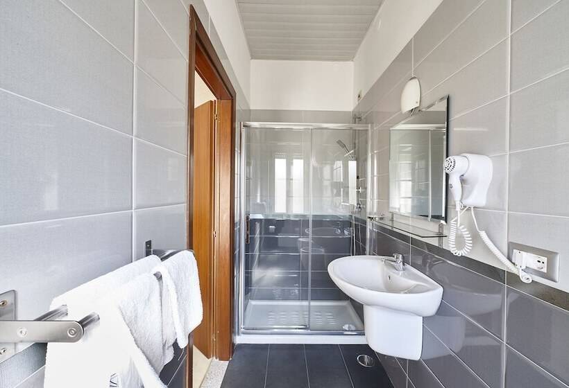 בית מלון כפרי Albergo Nuovo Belvedere