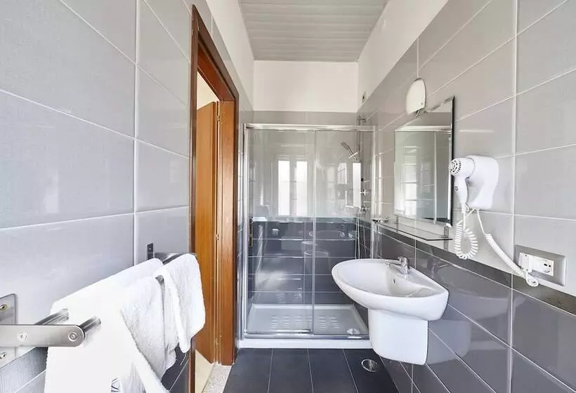 Hotelli Albergo Nuovo Belvedere