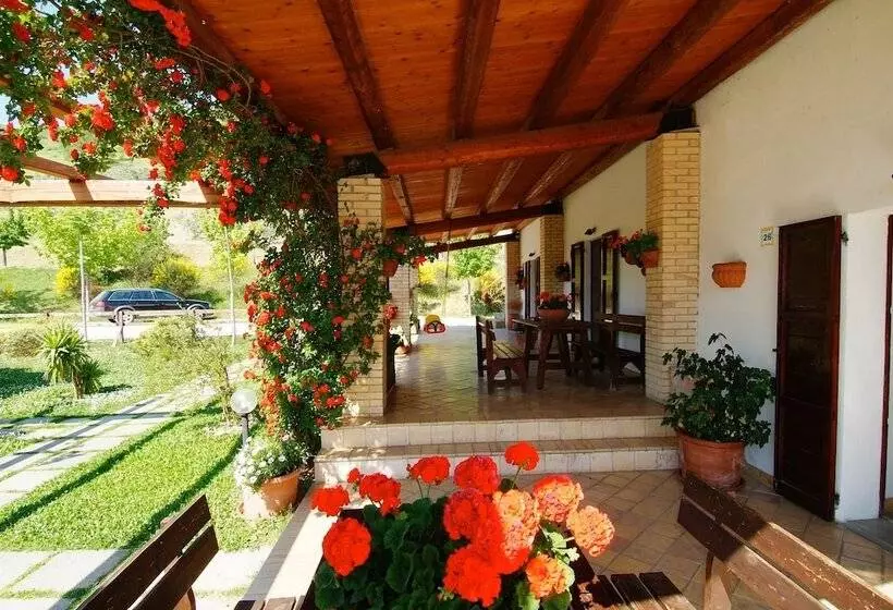 Maaseutuhotelli Agriturismo Il Portico