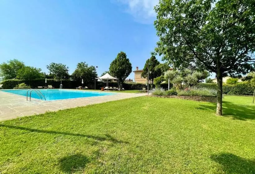 Maaseutuhotelli Agriturismo La Colmata