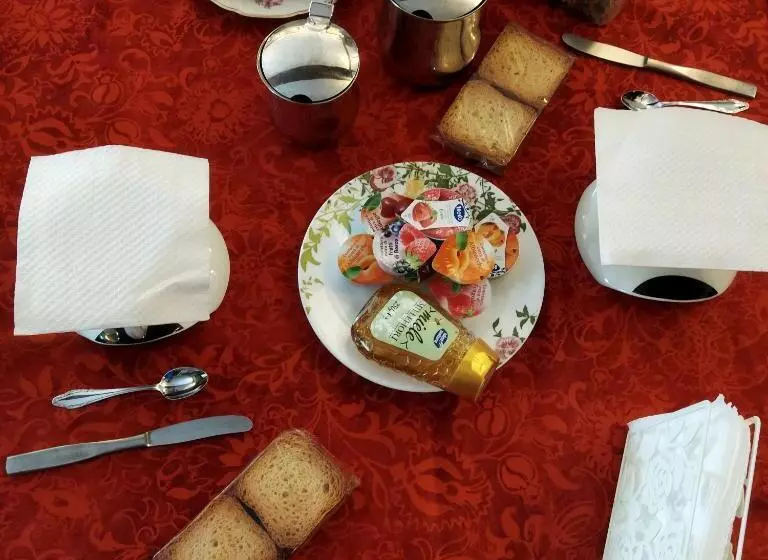 Majatalo La Quercia Antica B&b