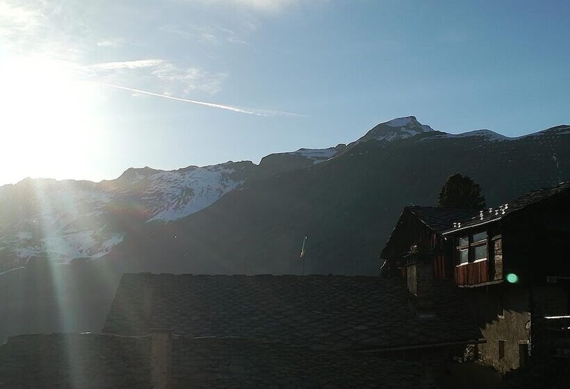 بنسيون Rifugio Vieux Crest