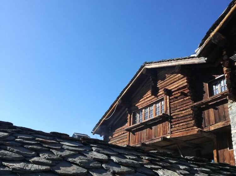 بنسيون Rifugio Vieux Crest