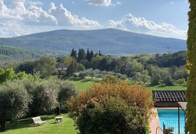 田舎風ホテル Fattoria Lornano Winery