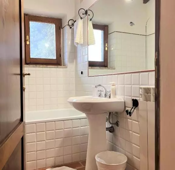 田舎風ホテル Fattoria Lornano Winery