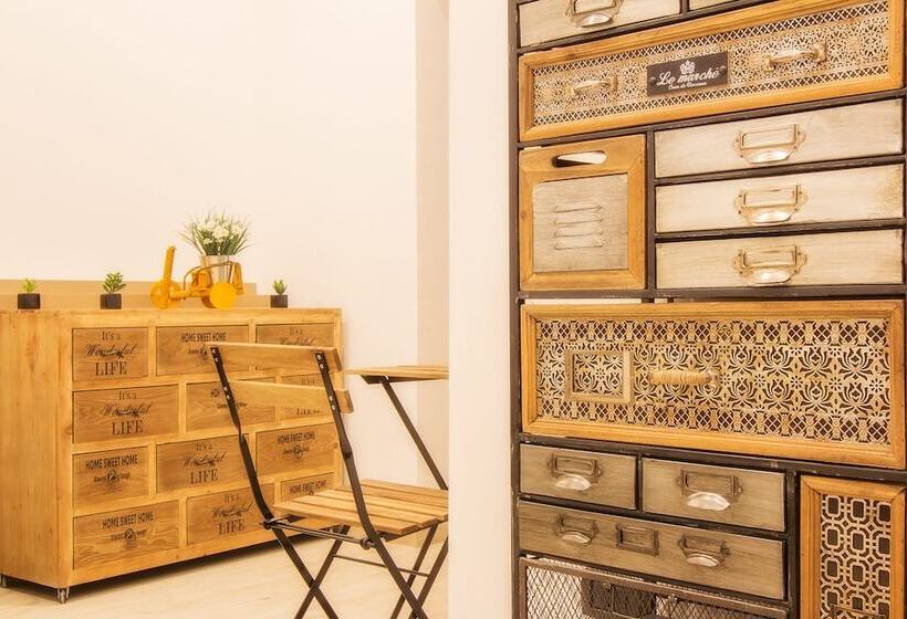 B&b Mariella S House