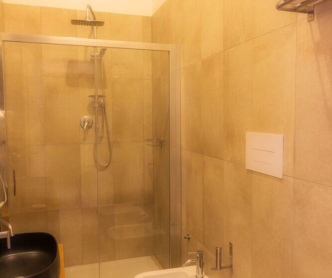 B&b Mariella S House