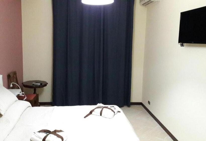 צימר Il Centro Short Lets