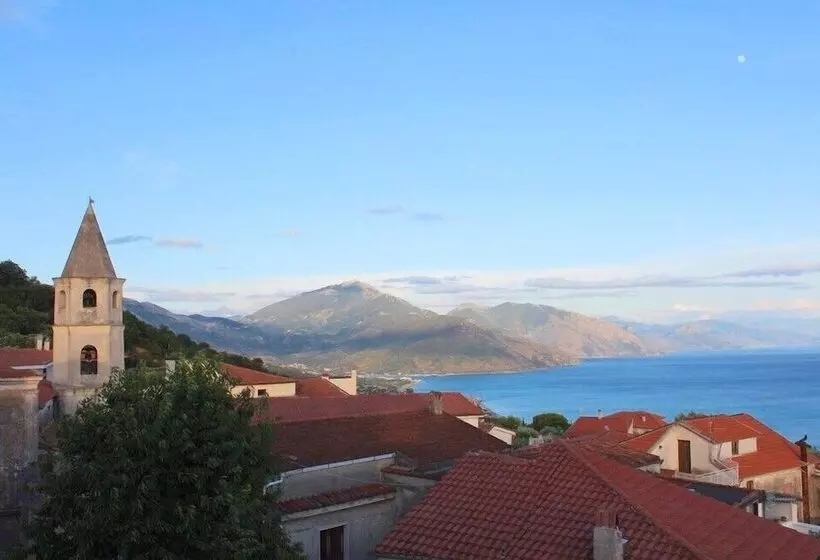 Aamiaismajoitus (B&B) Ispani Inn Resort