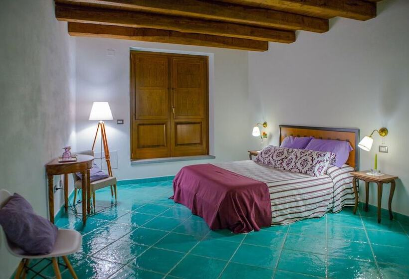 مبيت وإفطار Ispani Inn Resort