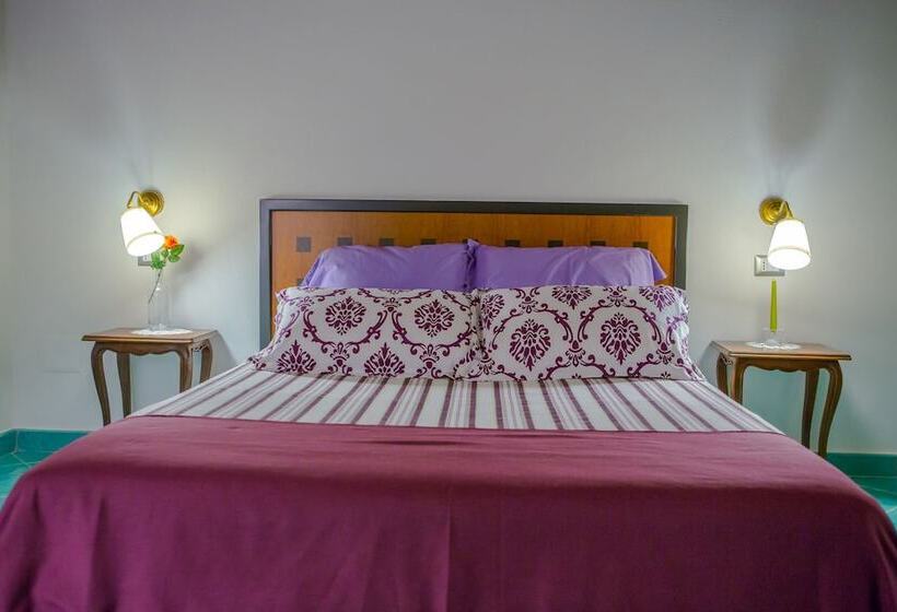 مبيت وإفطار Ispani Inn Resort