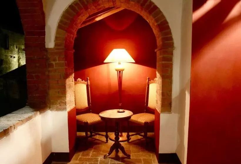 田舎風ホテル Agriturismo Castello Di Saltemnano