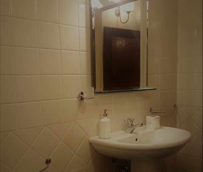 Сельский отель Agriturismo Castello Di Saltemnano