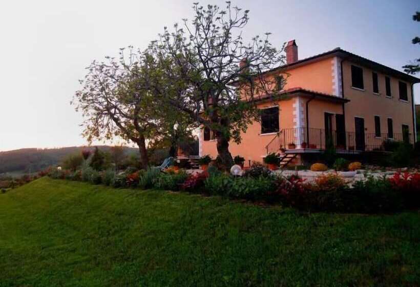 교외 호텔 Agriturismo I Lapi