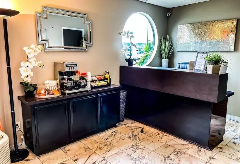 モーテル Vantage Point Inn Woodland Hills