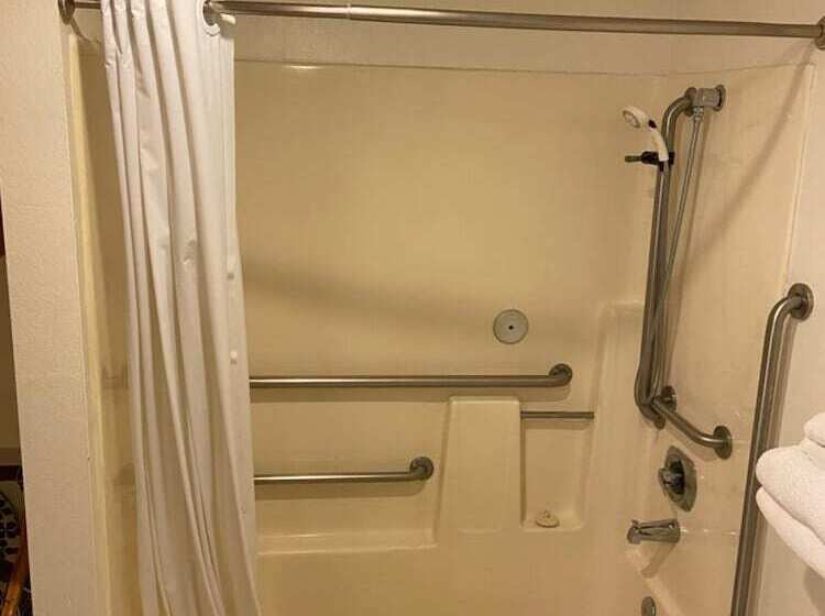 Мотель Vantage Point Inn Woodland Hills