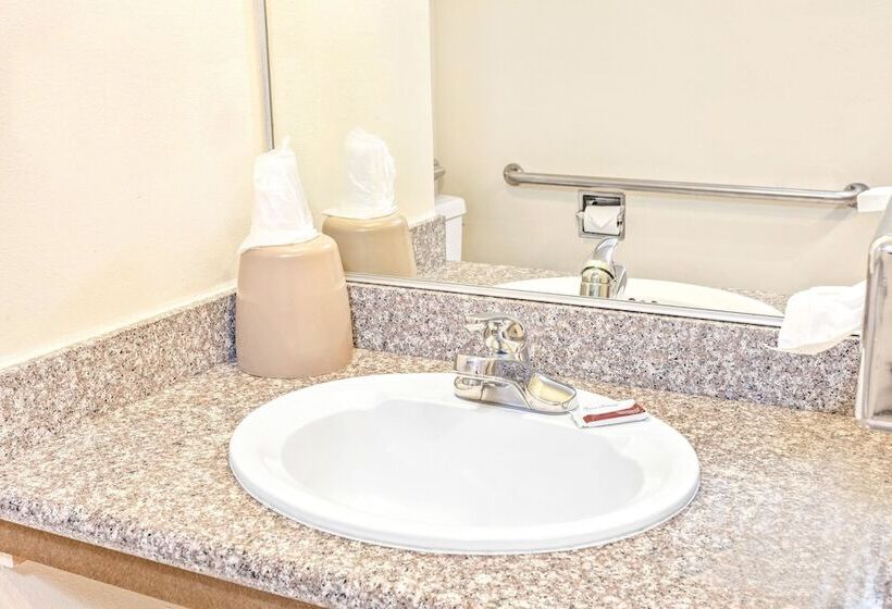 Мотель Vantage Point Inn Woodland Hills