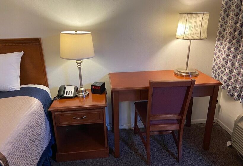 Мотель Vantage Point Inn Woodland Hills