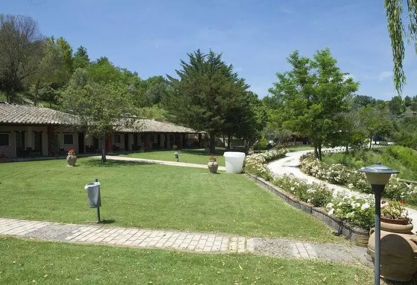 هتل Il Poggio Dei Pettirossi