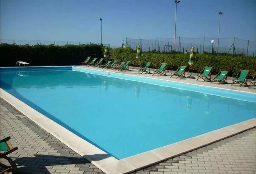 Lomakeskus Villaggio La Fenice