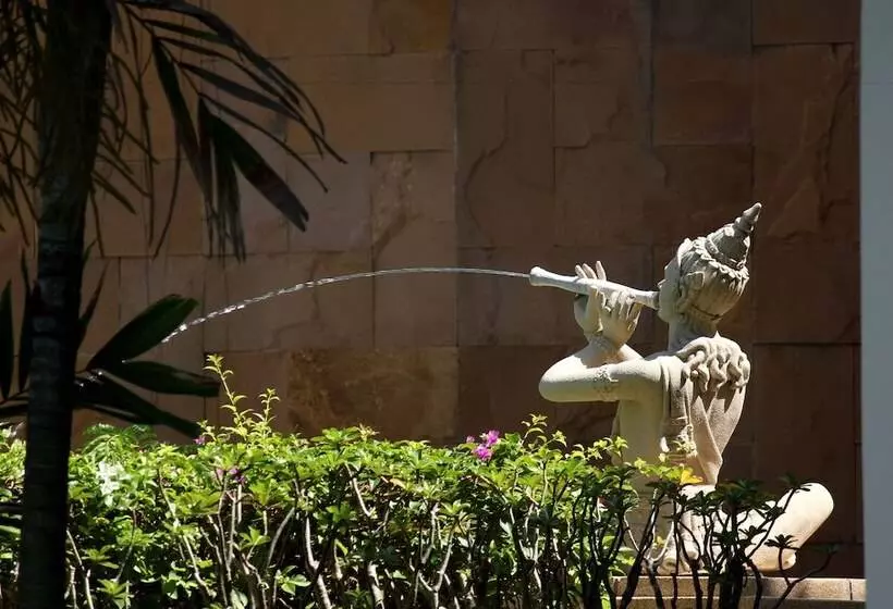 Andaman White Beach Resort Sha Plus