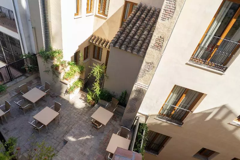 هتل Boutique Puerta De Las Granadas