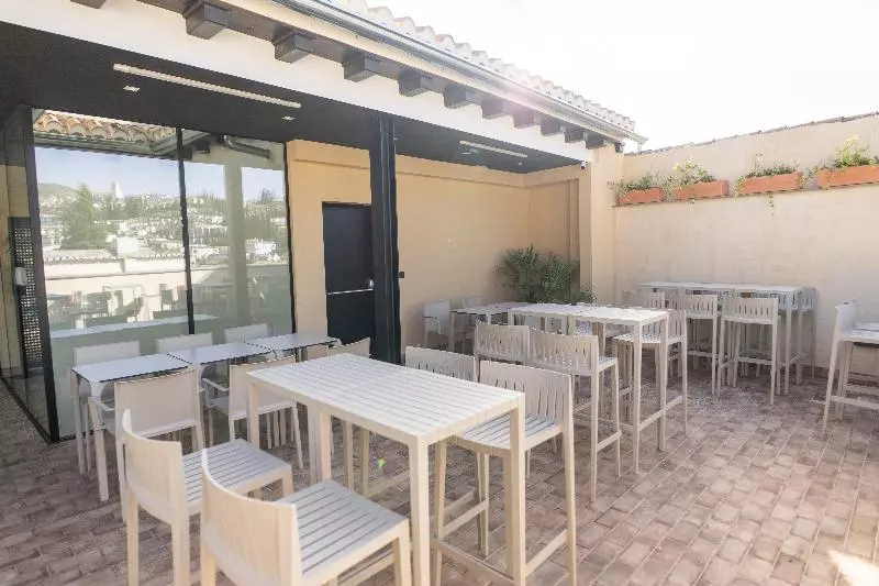 هتل Boutique Puerta De Las Granadas