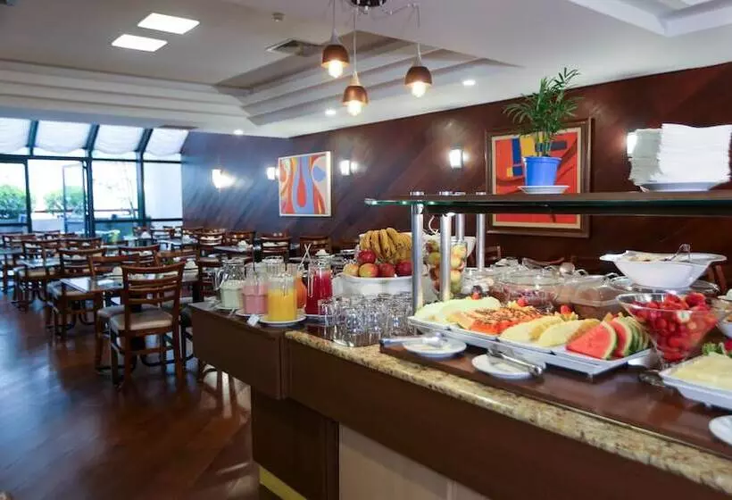 호텔 Bristol Metropolitan Curitiba Centro