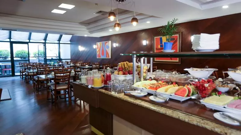 호텔 Bristol Metropolitan Curitiba Centro