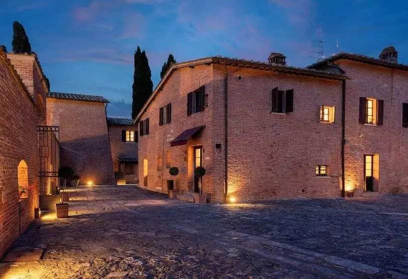ホテル Castello Di Leonina Relais Adults Only