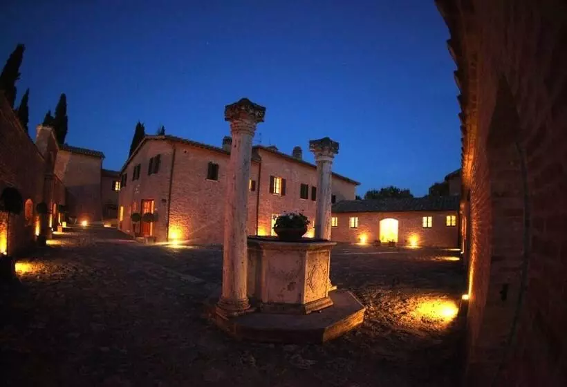 ホテル Castello Di Leonina Relais Adults Only