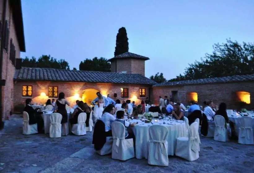 ホテル Castello Di Leonina Relais Adults Only