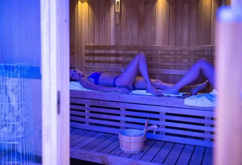 ホテル Castello Di Leonina Relais Adults Only