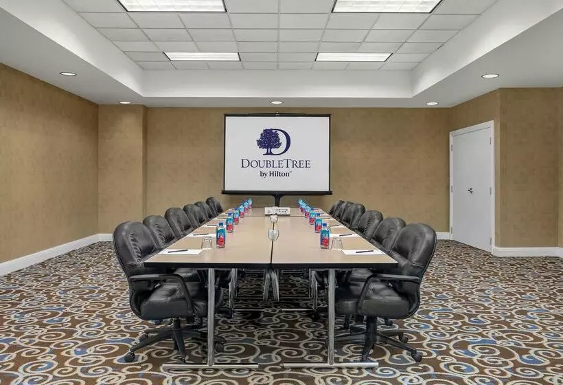 ホテル Doubletree By Hilton Chicago O Hare Airport  Rosemont