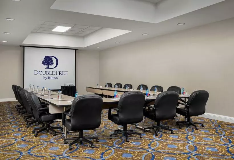 ホテル Doubletree By Hilton Chicago O Hare Airport  Rosemont