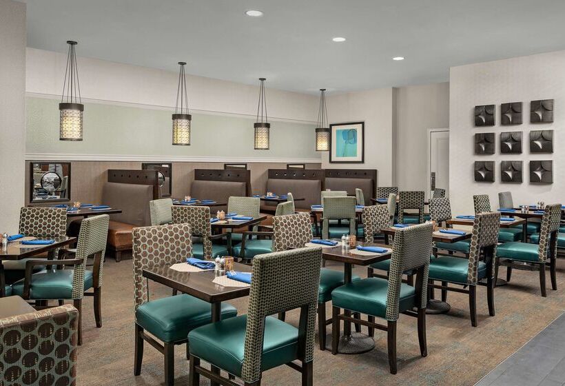 فندق Doubletree By Hilton Chicago O Hare Airport Rosemont