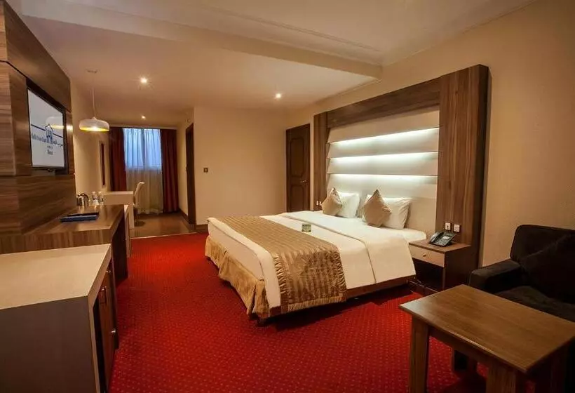 Отель Haffa House