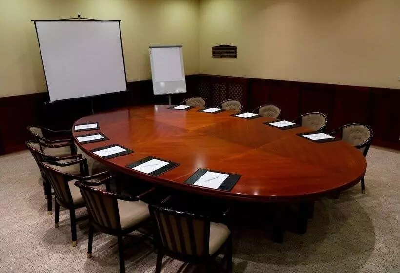 Hotel Holiday Inn Budapest Budaörs, An Ihg